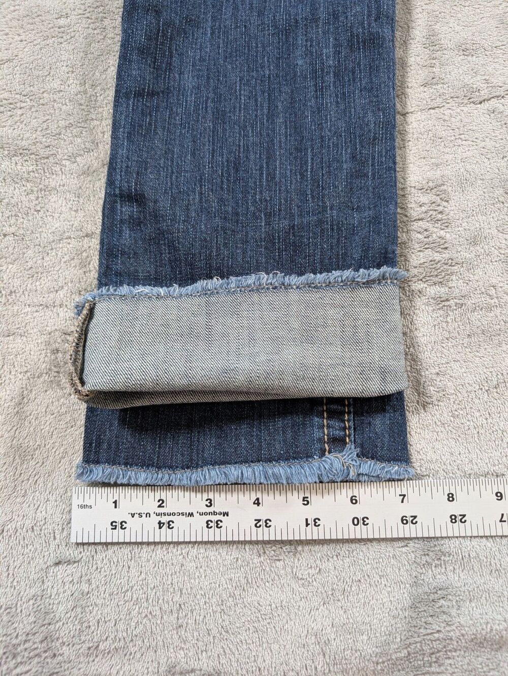 BKE Lexi Crop Jeans Womens 29 Blue Raw Hem Stretch Bling Buckle Denim Casual - Picture 10 of 10